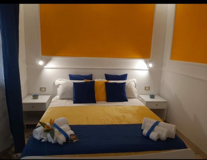 Politeama Center Bed & Breakfast Palermo Ngoại thất bức ảnh