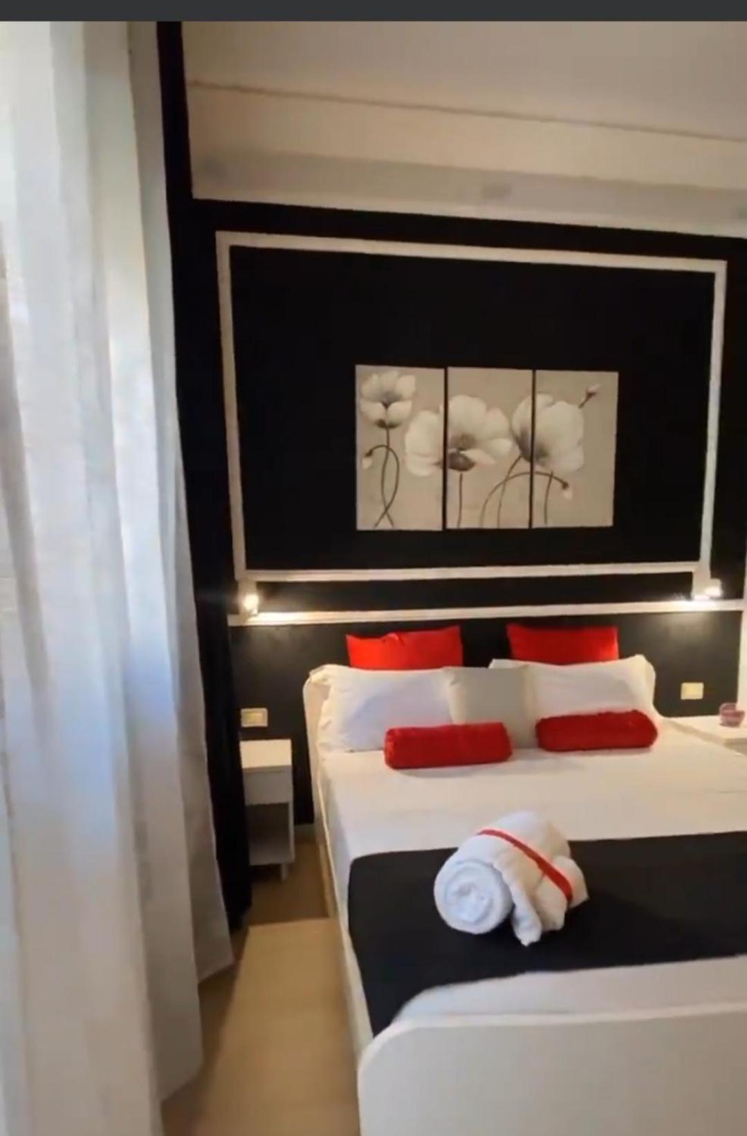 Politeama Center Bed & Breakfast Palermo Ngoại thất bức ảnh